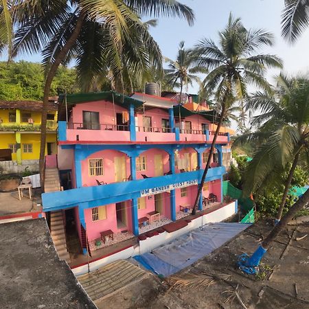 Om Ganesh Guest House Cliffside Arambol Luaran gambar