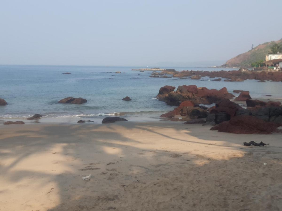 Om Ganesh Guest House Cliffside Arambol Luaran gambar