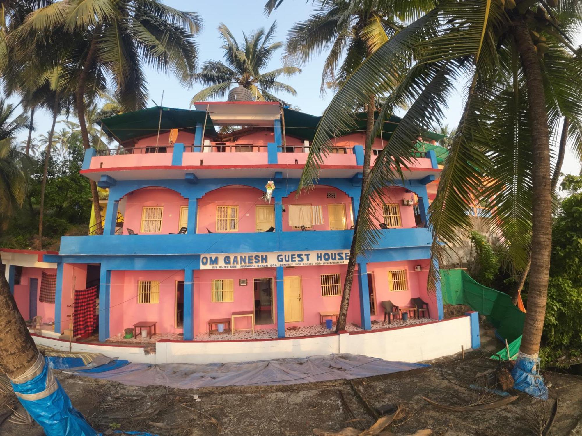 Om Ganesh Guest House Cliffside Arambol Luaran gambar