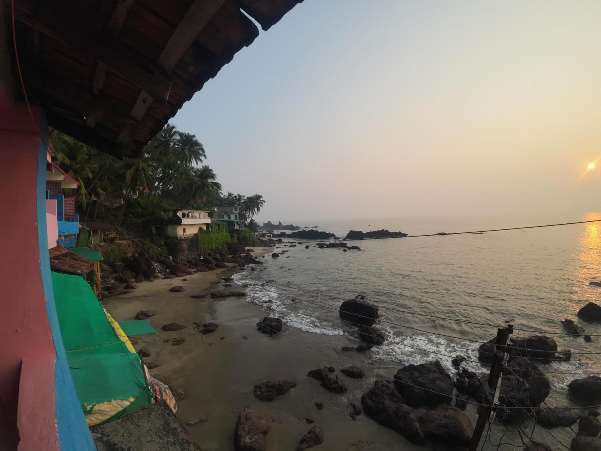Om Ganesh Guest House Cliffside Arambol Luaran gambar