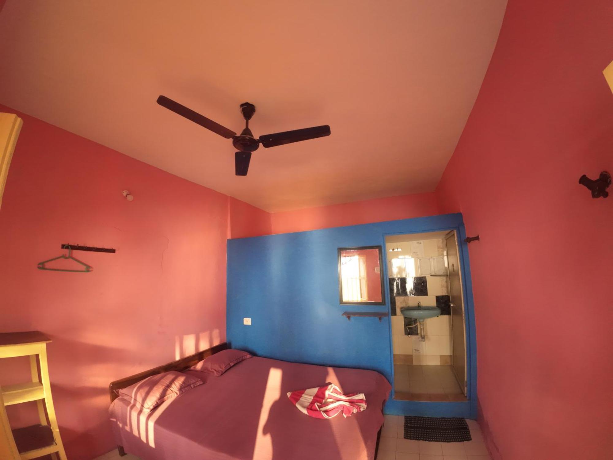 Om Ganesh Guest House Cliffside Arambol Luaran gambar