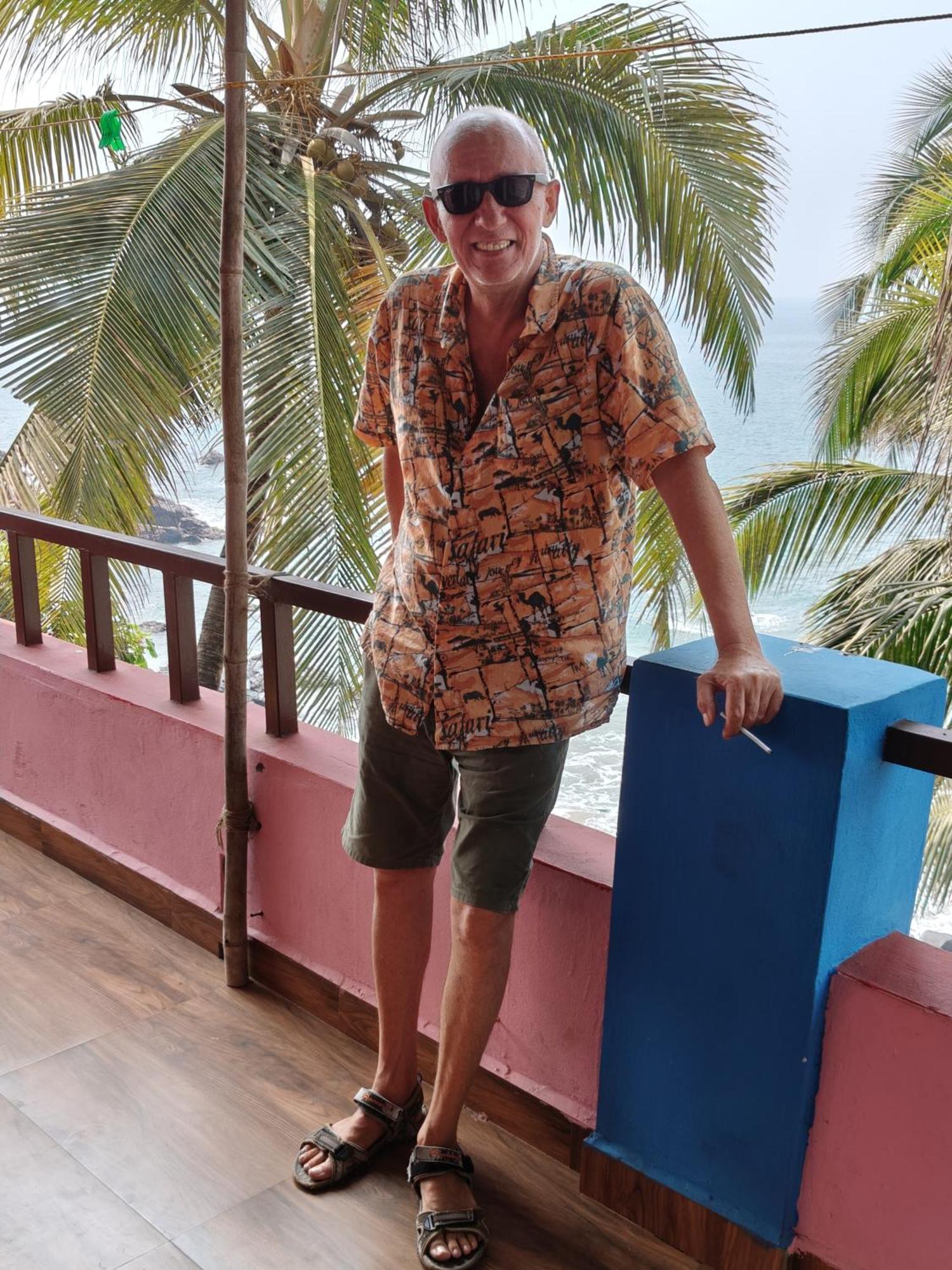 Om Ganesh Guest House Cliffside Arambol Luaran gambar